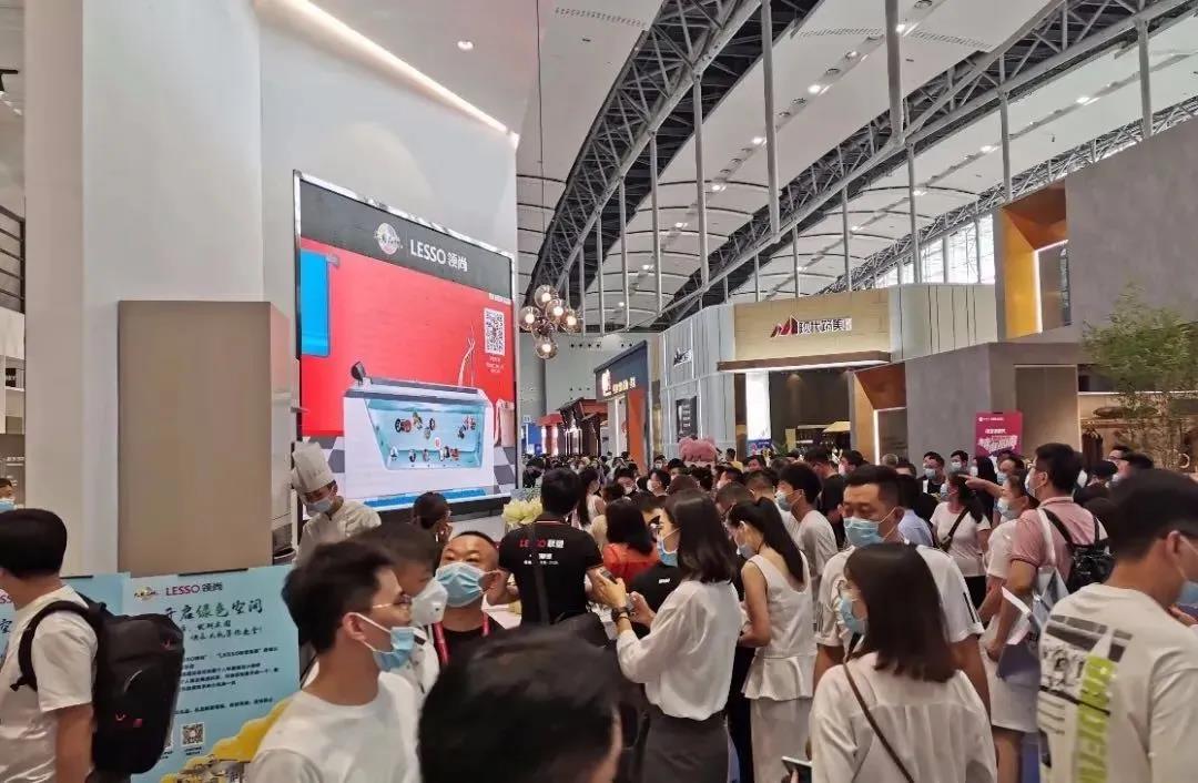 廣州建博會 | 第1天，打卡領(lǐng)尚品牌館，邂逅美好生活另一面