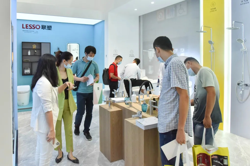 廣州建博會(huì)丨直播打卡領(lǐng)尚品牌館，體驗(yàn)潮流家居生活